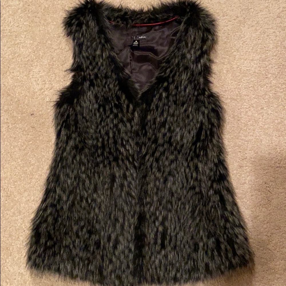 Vest size xs